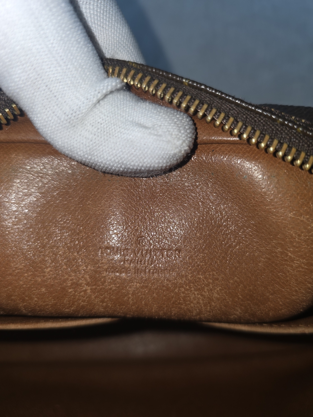 Louis Vuitton Monogram Canvas Unisex Pouch/Clutch - Picture 11 of 13